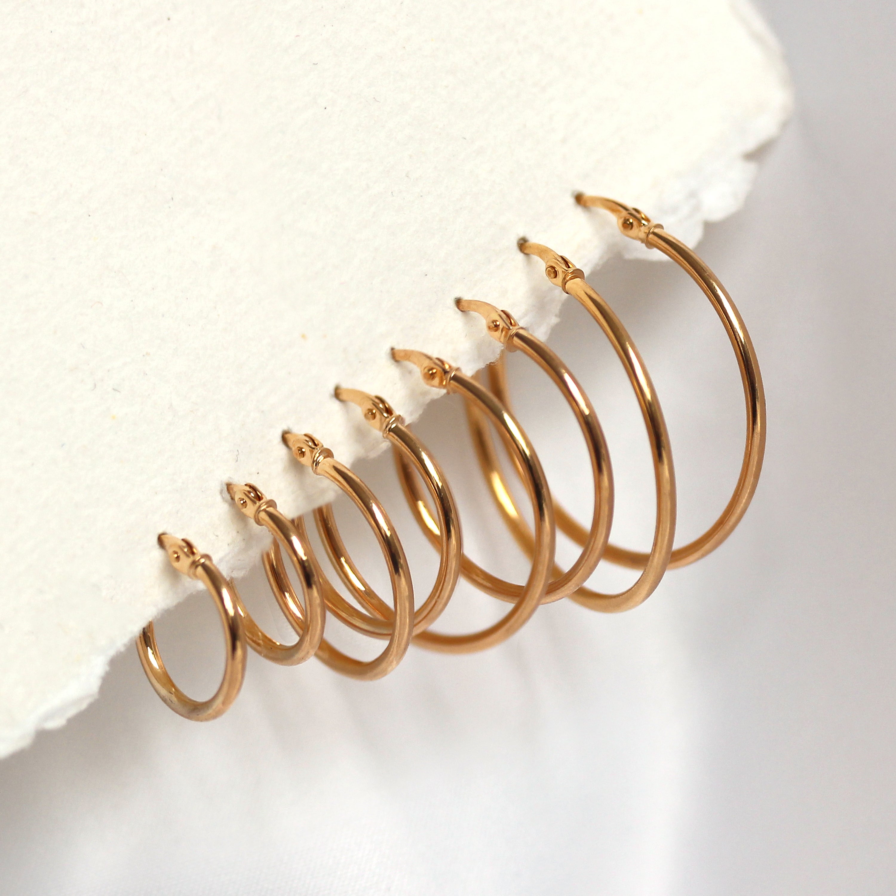 9 Karat Gold Snap Down Hoop Sleeper Ohrringe - 10 mm - 24 mm