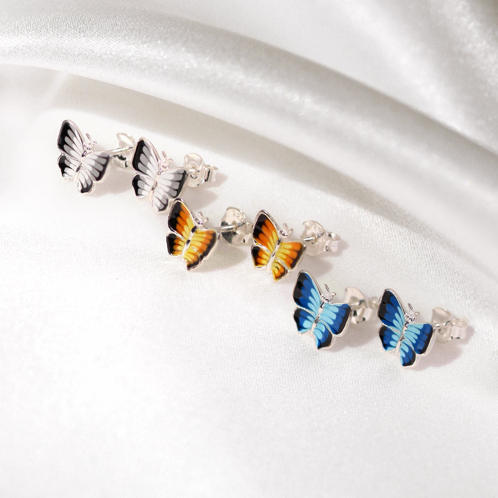 Flacher Schmetterling Ohrstecker aus Sterlingsilber & Emaille