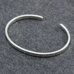 Schlichter Armreif aus Sterlingsilber, 4 mm