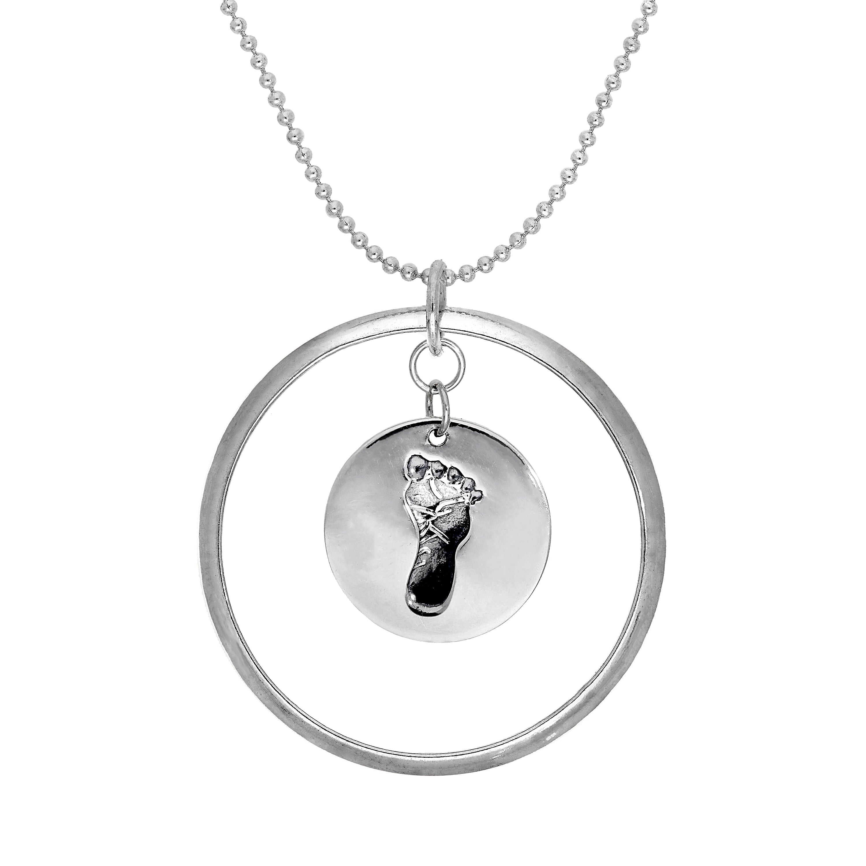 Sterlingsilber Karma Moments Anhänger mit Baby Fußabdruck Charm auf Perlenkette Halskette