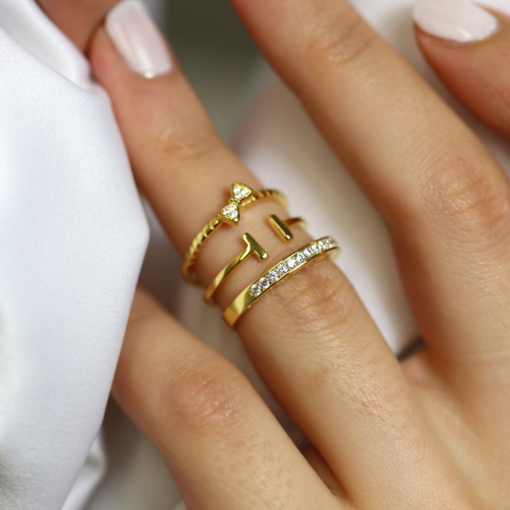 Vergoldetes Sterlingsilber Bar & CZ Eternity Stapelring Set