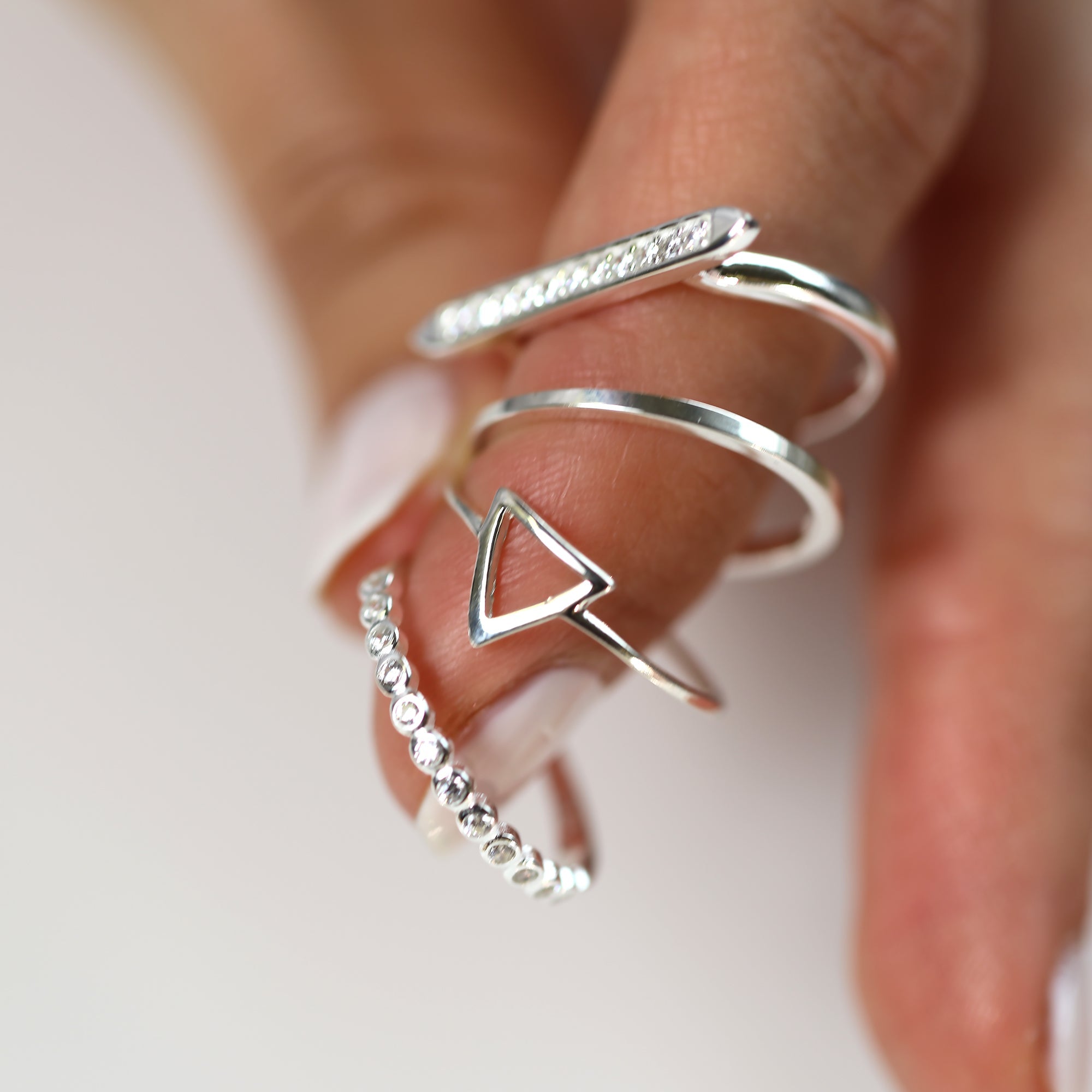 Sterlingsilber Dreieck & Bar Geometrische CZ Stapelringe Set