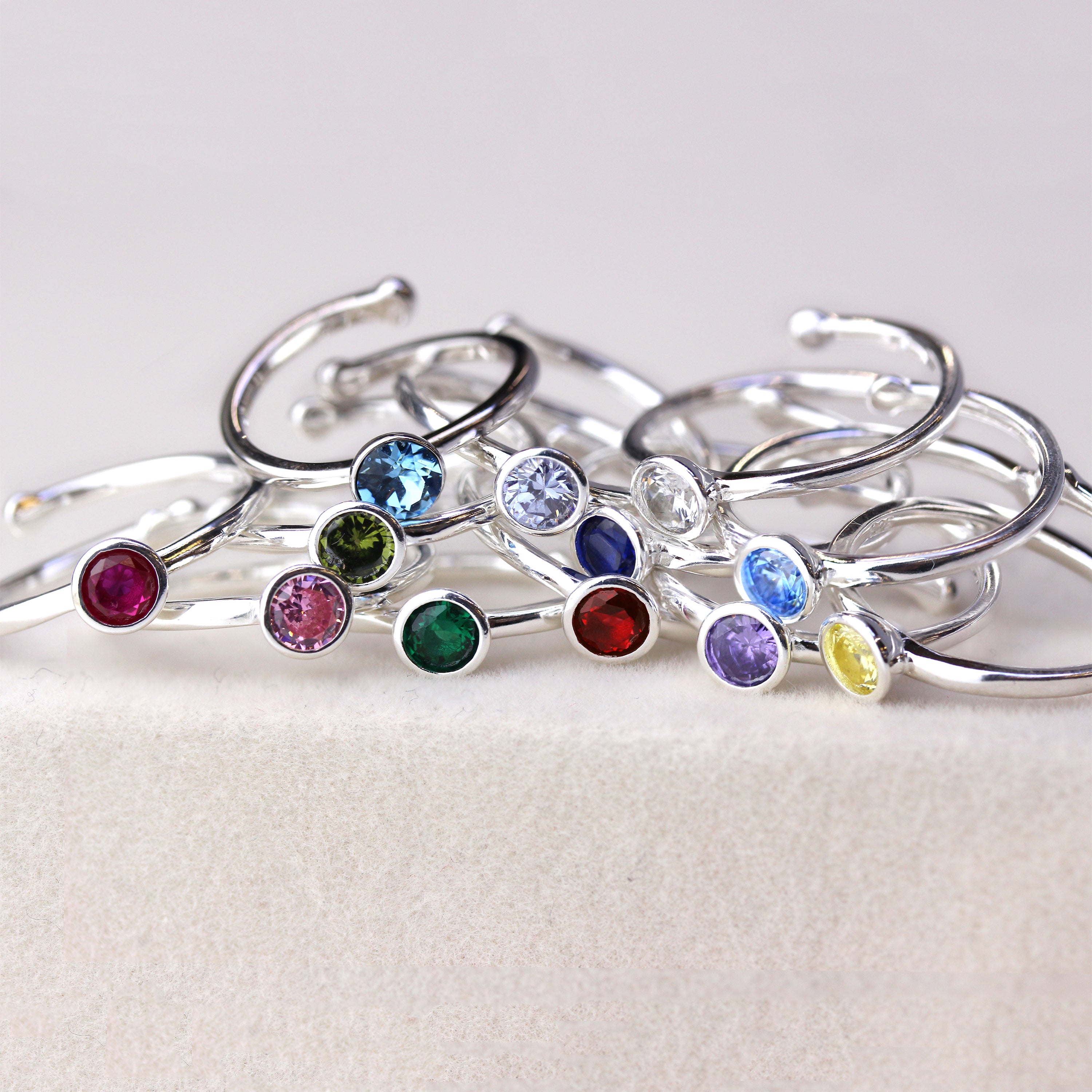 Sterlingsilber & CZ Kristall Einstellbare Geburtsstein Ringe