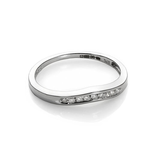 9 Karat Weißgold 0,1 Karat Diamant Wishbone Ring