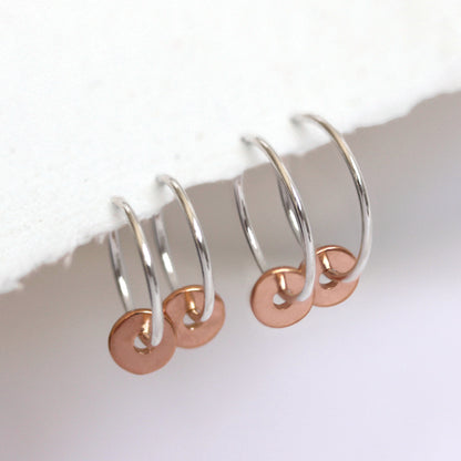 Roségold-beschichtete Sterling Silber polierte 1 mm Perle 12–22 mm Sleeper Creolen