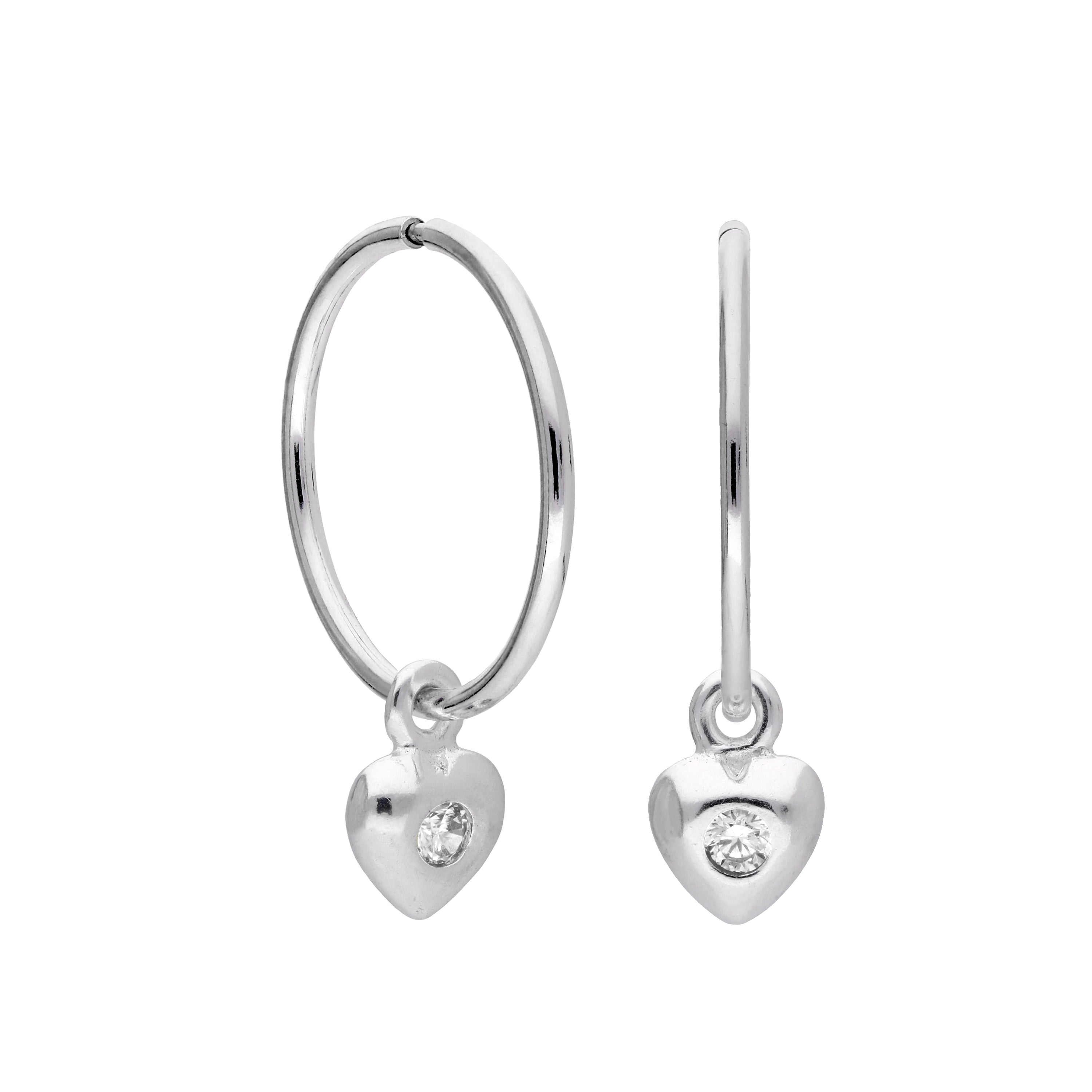 Sleeper-Creolen aus Sterlingsilber mit Zirkonia-Herz, 10–22 mm