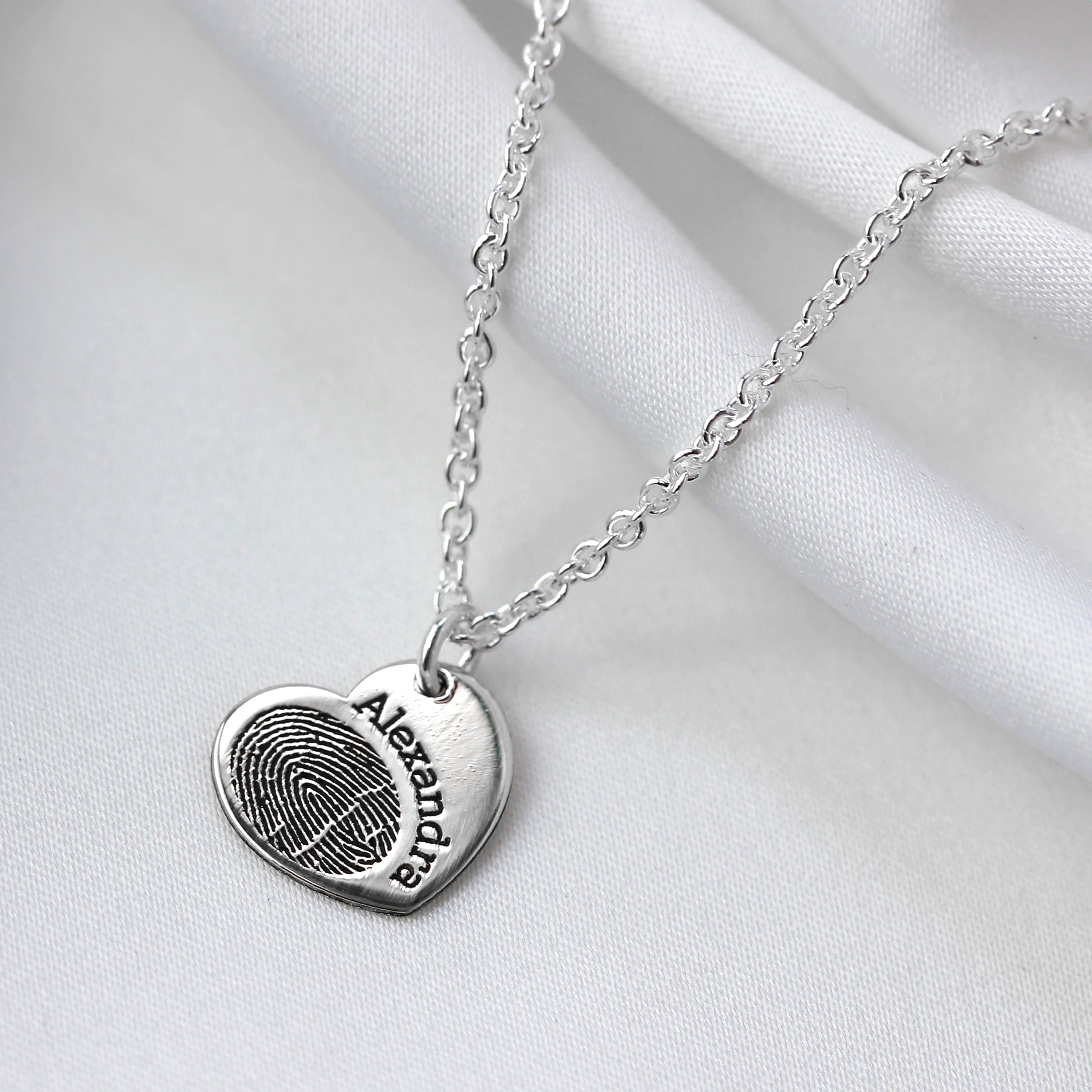Personalisierter Herzanhänger aus Sterlingsilber mit Fingerabdruck