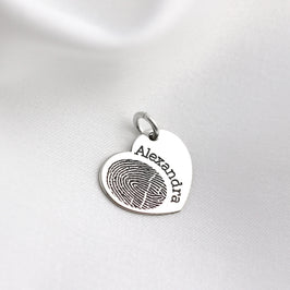 Personalisierter Herzanhänger aus Sterlingsilber mit Fingerabdruck