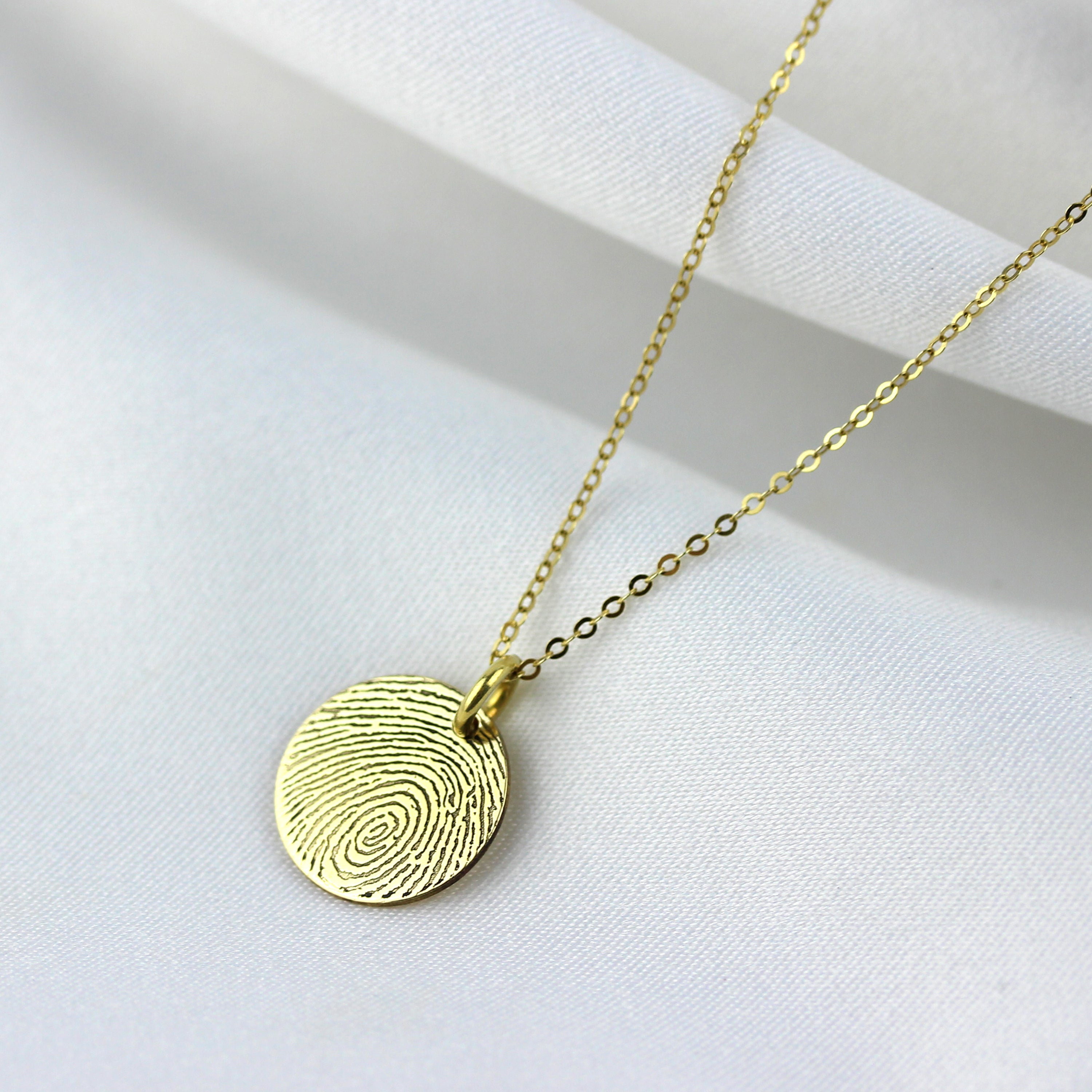 Personalisierter runder Anhänger aus 9 Karat Gold mit Fingerabdruck