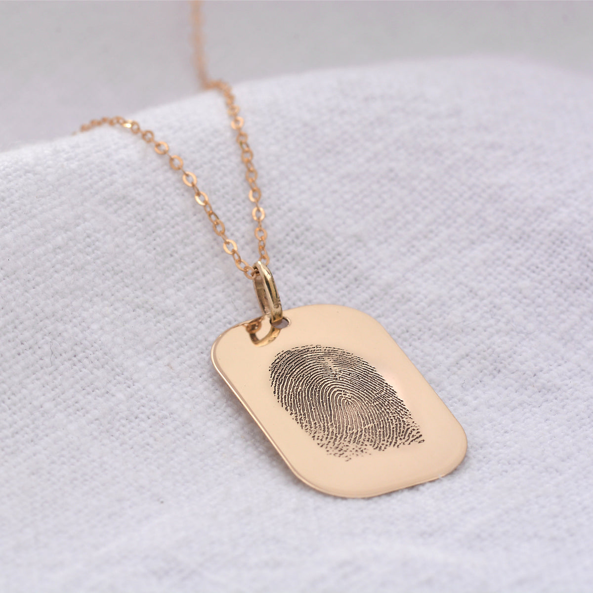 Personalisierte 9-karätige Gold-Hundemarke mit Fingerabdruck