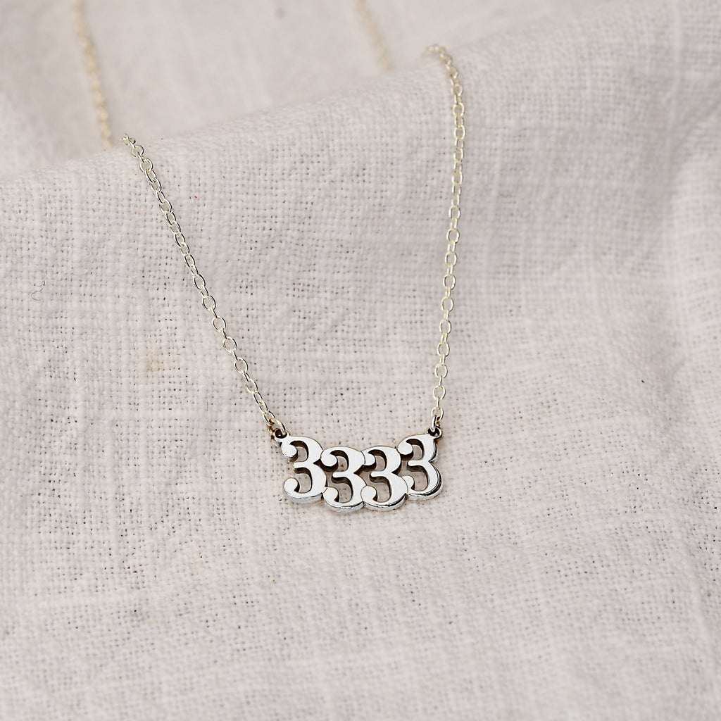 Personalisierte Sterlingsilber Engelszahl Halskette