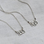 Personalisierte Sterlingsilber Engelszahl Halskette