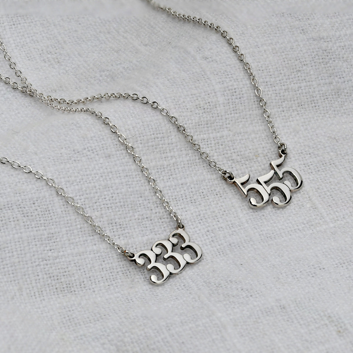 Personalisierte Sterlingsilber Engelszahl Halskette